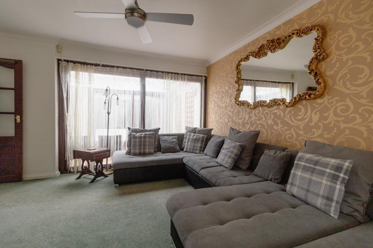 マーゲイト Palm Bay'S Luxury Bungalow - Self Check In & Parkingヴィラ エクステリア 写真